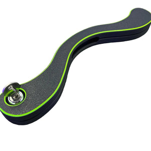 Een BDSM humbler met slot in het zwart met UV-gele accenten