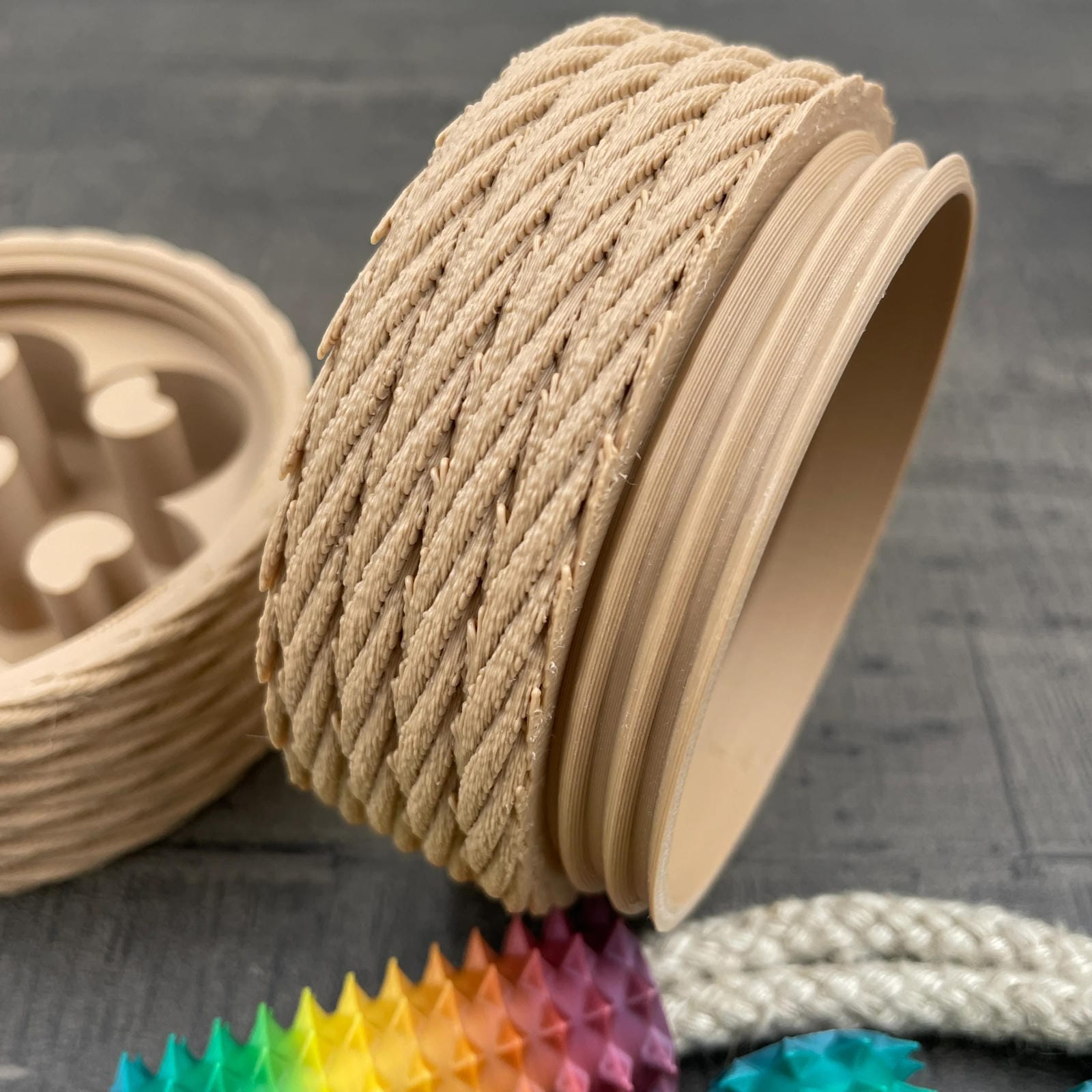 Een doosje voor zes shibari rope spikes van 3DSM