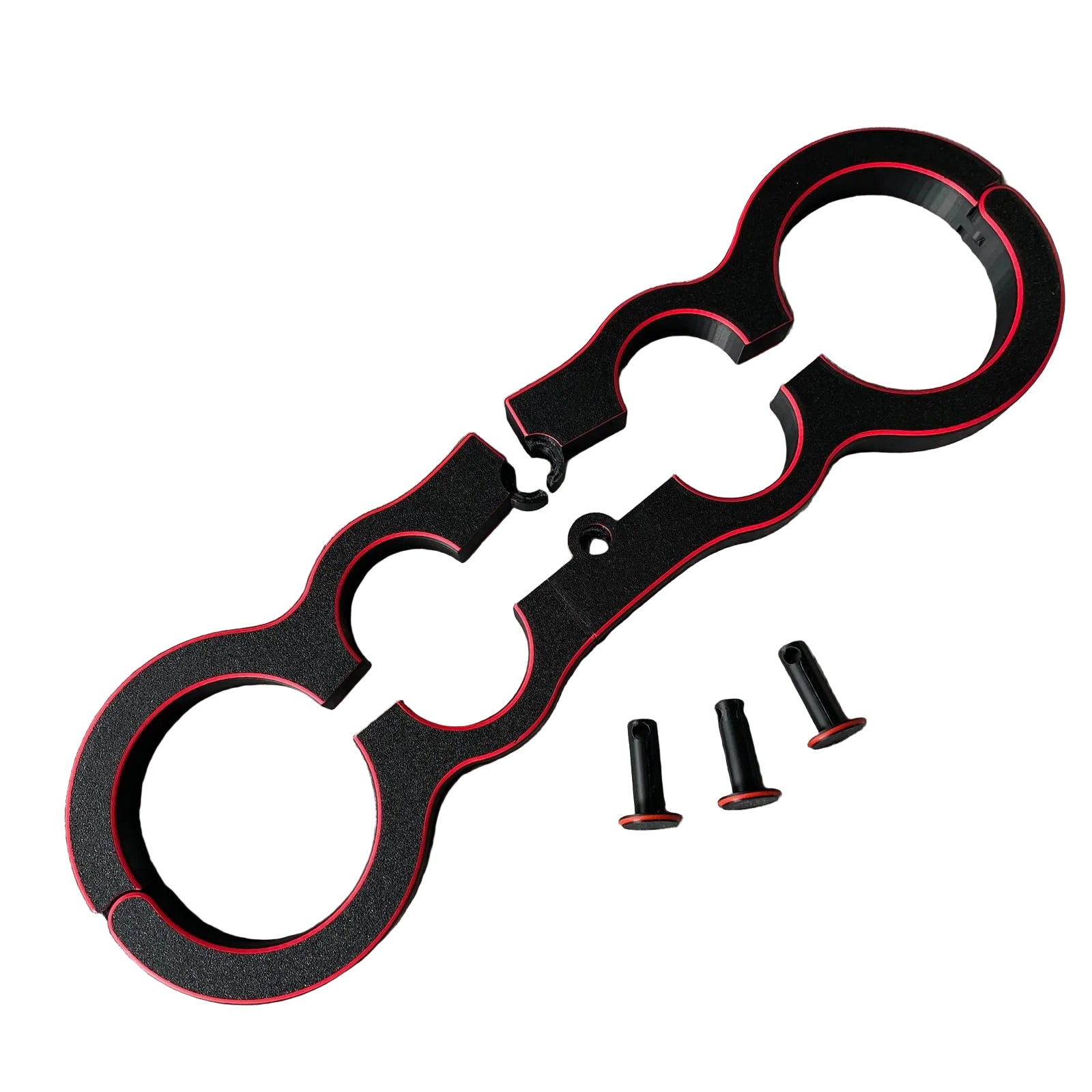 Een schandpaal voor BDSM in het zwart met rode accenten