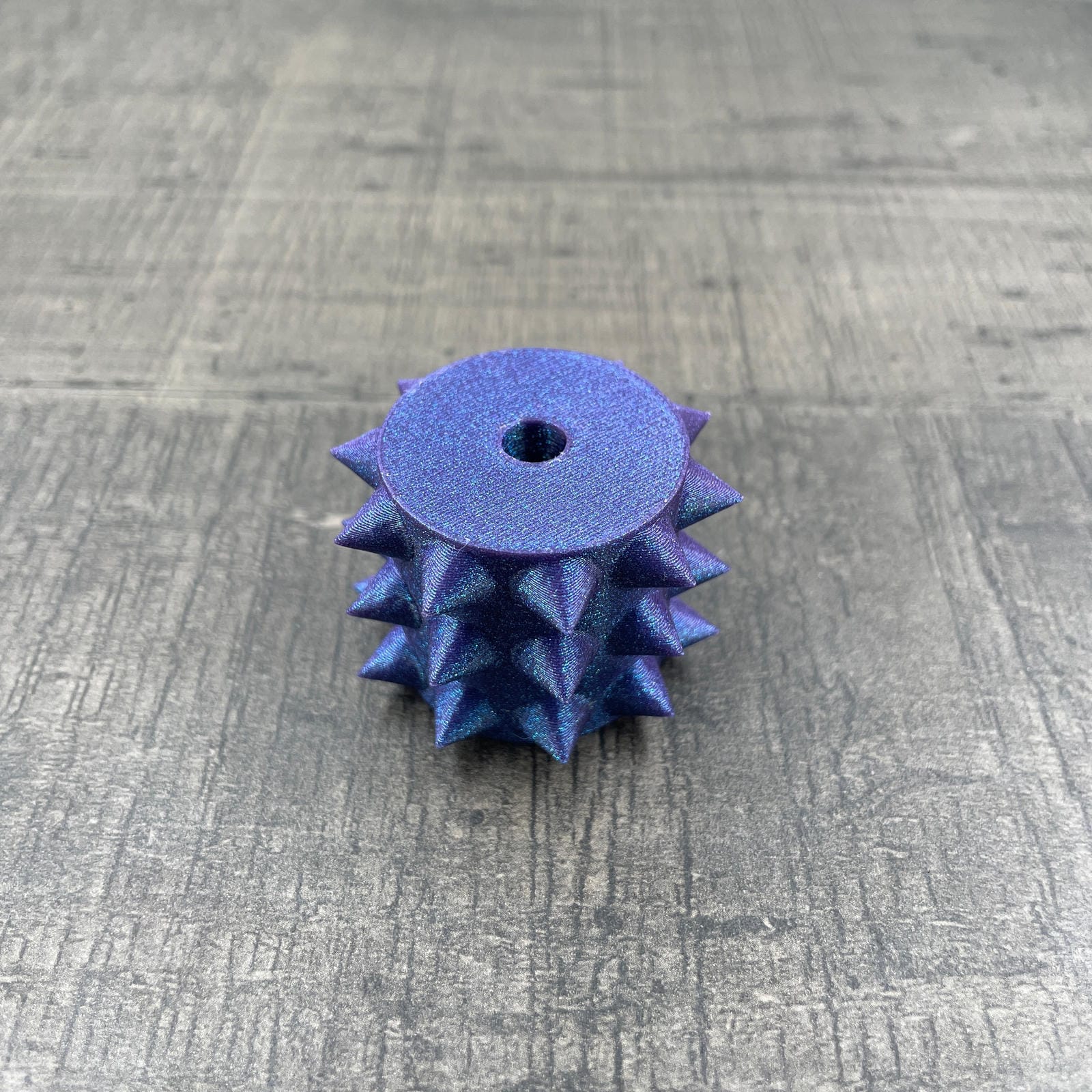 Een los rollertje voor een BDSM pinwheel in paars/blauw met glitter